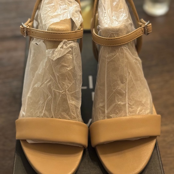 Naturalizer Bristol/crème brûlée size 7 1/2 M - Picture 4 of 4